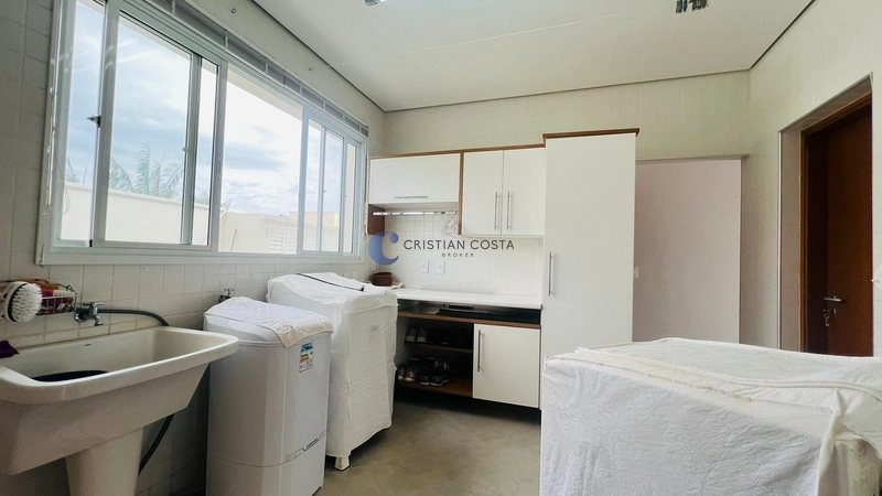 Sobrado de 5 dormitórios e piscina no cond. Damha 1 em São Carlos/SP: 51ª foto da galeria de imagens do imóvel