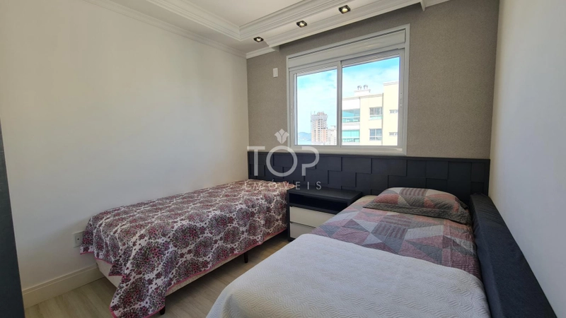 APARTAMENTO FRENTE AVENIDA ALTO PADRAO MEIA PRAIA: 10ª foto da galeria de imagens do imóvel