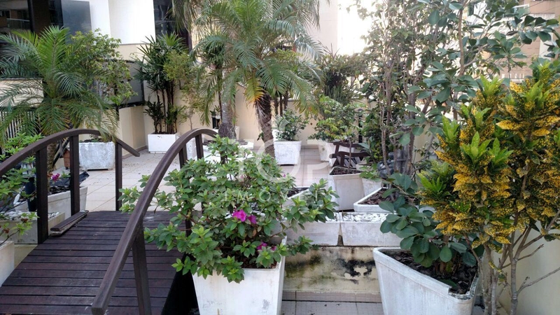 APARTAMENTO COM TERRAÇO EM MEIA PRAIA: 6ª foto da galeria de imagens do imóvel