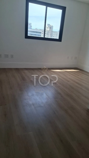 APARTAMENTO PRONTO DE ALTO PADRAO COM VISTA PARA O MAR EM MEIA PRAIA: 15ª foto da galeria de imagens do imóvel