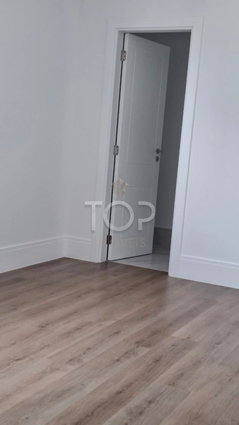 APARTAMENTO PRONTO DE ALTO PADRAO COM VISTA PARA O MAR EM MEIA PRAIA: 11ª foto da galeria de imagens do imóvel