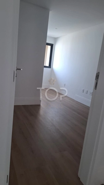 APARTAMENTO PRONTO DE ALTO PADRAO COM VISTA PARA O MAR EM MEIA PRAIA: 12ª foto da galeria de imagens do imóvel