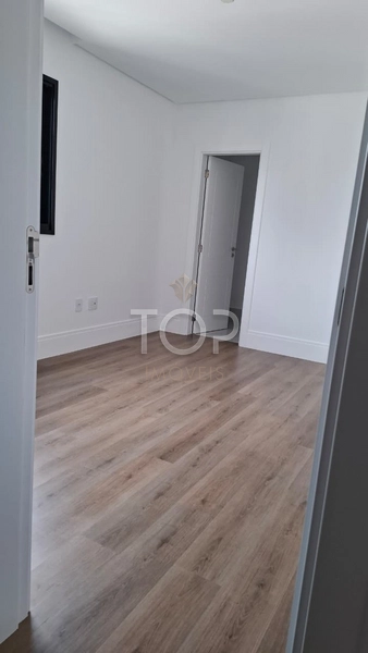 APARTAMENTO PRONTO DE ALTO PADRAO COM VISTA PARA O MAR EM MEIA PRAIA: 14ª foto da galeria de imagens do imóvel