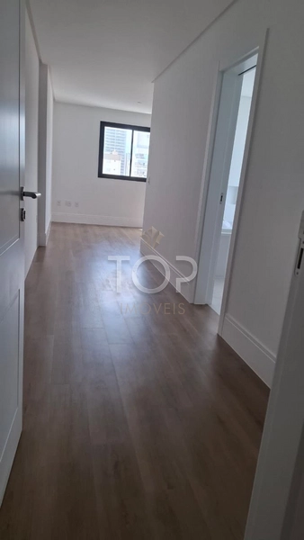 APARTAMENTO PRONTO DE ALTO PADRAO COM VISTA PARA O MAR EM MEIA PRAIA: 8ª foto da galeria de imagens do imóvel