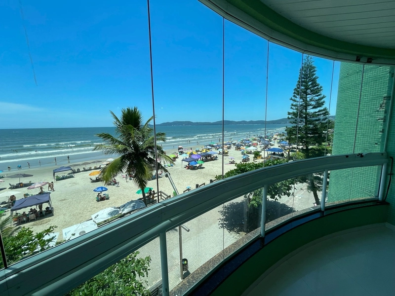 Apartamento 4 suítes EM Meia praia, Itapema!!: 1ª foto da galeria de imagens do imóvel