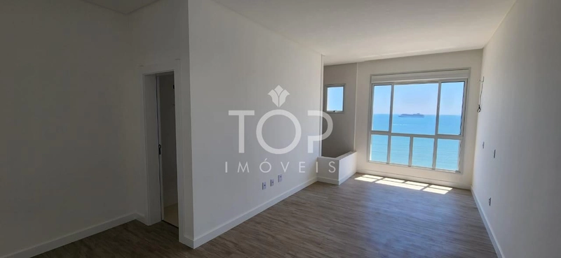 APARTAMENTO EM MEIA PRAIA: 32ª foto da galeria de imagens do imóvel