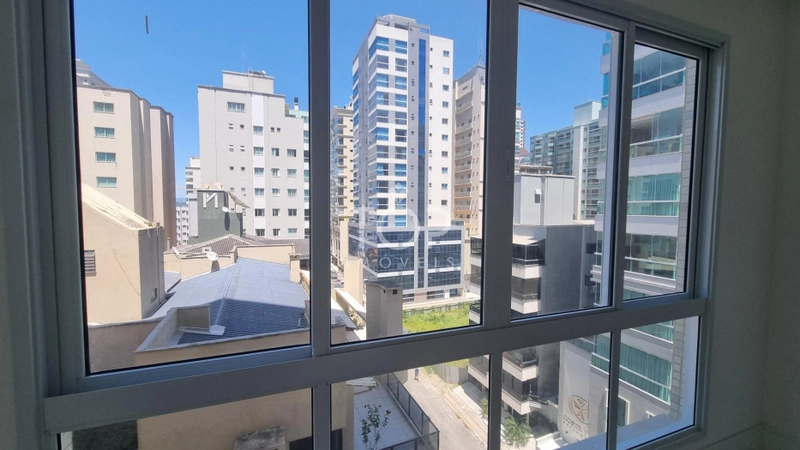 APARTAMENTO EM MEIA PRAIA: 56ª foto da galeria de imagens do imóvel