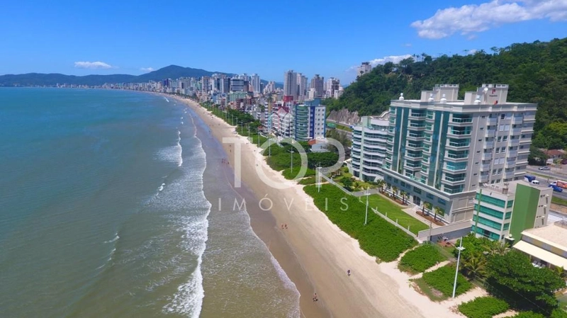 FRENTE MAR, NA BELÍSSIMA MEIA PRAIA. LITORAL / SC: 3ª foto da galeria de imagens do imóvel
