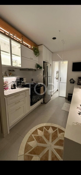 Apartamento diferenciado e mobiliado em Itapema: 3ª foto da galeria de imagens do imóvel