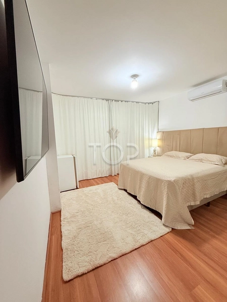 Linda casa mobiliada a 250m do mar em Perequê: 3ª foto da galeria de imagens do imóvel