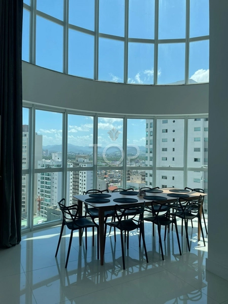 Duplex - Balneário Camboriú: 4ª foto da galeria de imagens do imóvel