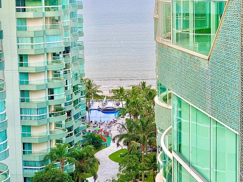RESORT FRENTE MAR EM MEIA PRAIA: 20ª foto da galeria de imagens do imóvel