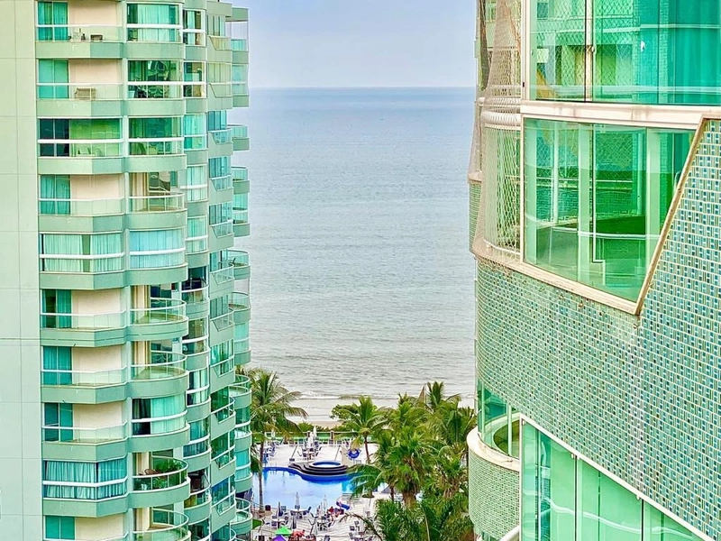 RESORT FRENTE MAR EM MEIA PRAIA: 5ª foto da galeria de imagens do imóvel