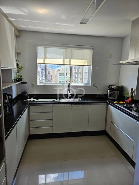 COBERTURA DUPLEX COM PISCINA ITAPEMA MEIA PRAIA: 16ª foto da galeria de imagens do imóvel