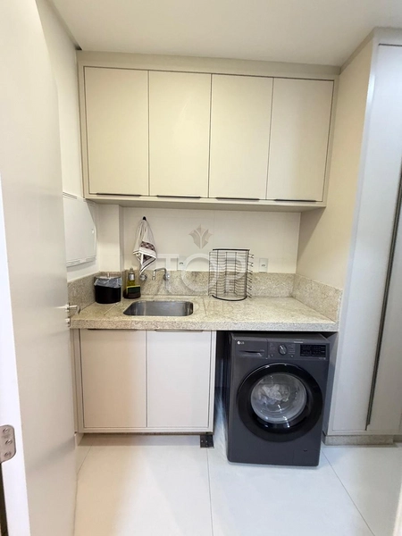 Apartamento mobiliado em Meia Praia: 10ª foto da galeria de imagens do imóvel