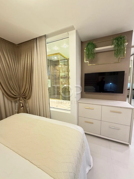 Apartamento mobiliado em Meia Praia: 13ª foto da galeria de imagens do imóvel