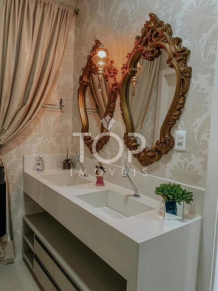 APARTAMENTO BEM MOBILIADO, CORAÇÃO DE MEIA PRAIA!: 32ª foto da galeria de imagens do imóvel