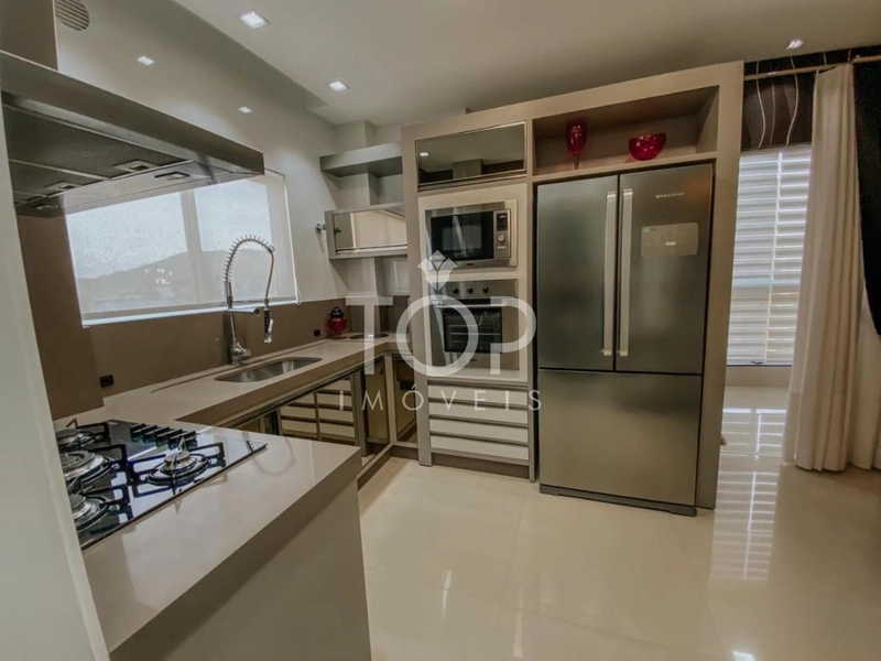 APARTAMENTO BEM MOBILIADO, CORAÇÃO DE MEIA PRAIA!: 7ª foto da galeria de imagens do imóvel