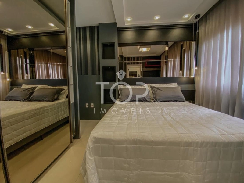 APARTAMENTO BEM MOBILIADO, CORAÇÃO DE MEIA PRAIA!: 4ª foto da galeria de imagens do imóvel