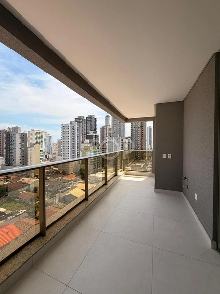APARTAMENTO PRONTO PARA MORAR NOVO EM MEIA PRAIA: 1ª foto da galeria de imagens do imóvel