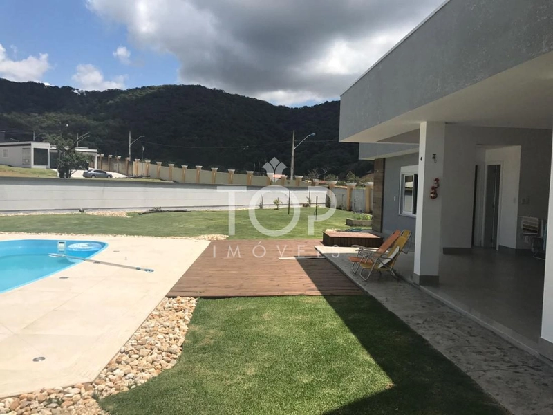 CASA ALTO PADRÃO - FINAMENTE MOBILIADA em Itapema: 24ª foto da galeria de imagens do imóvel