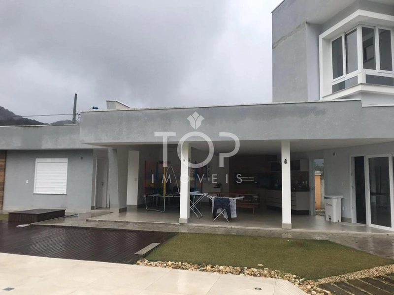 CASA ALTO PADRÃO - FINAMENTE MOBILIADA em Itapema: 8ª foto da galeria de imagens do imóvel