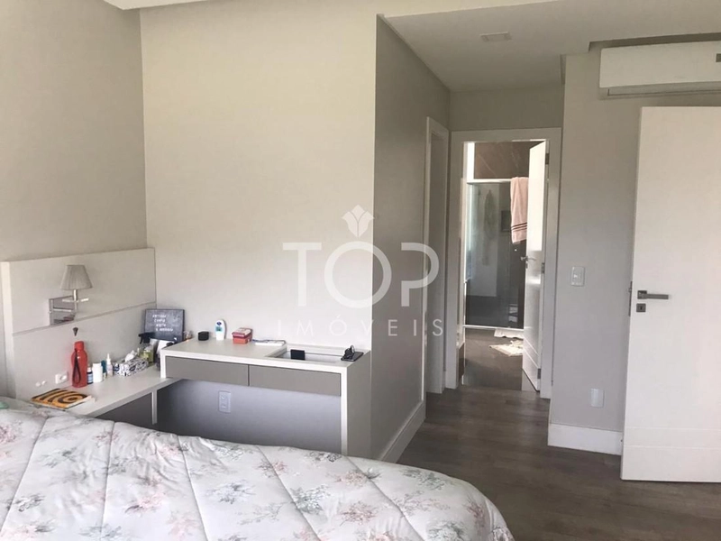 CASA ALTO PADRÃO - FINAMENTE MOBILIADA em Itapema: 3ª foto da galeria de imagens do imóvel