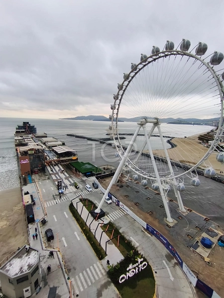 Apartamento frente mar em Itapema: 1ª foto da galeria de imagens do imóvel