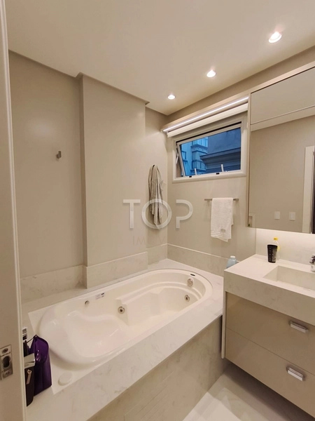Apartamento frente mar em Itapema: 10ª foto da galeria de imagens do imóvel