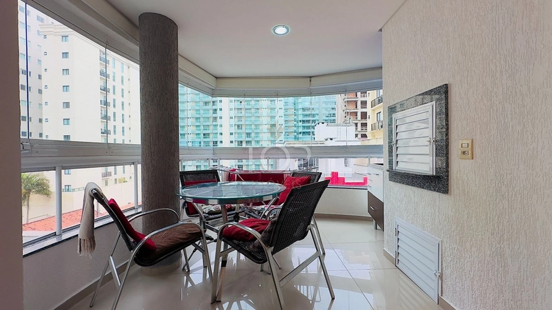 APARTAMENTO QUADRA MAR ITAPEMA MEIA PRAIA: 4ª foto da galeria de imagens do imóvel