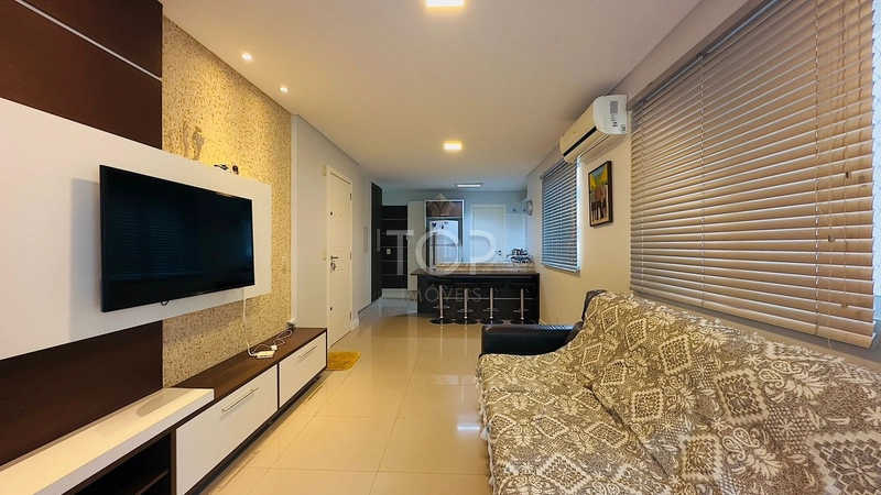 APARTAMENTO QUADRA MAR ITAPEMA MEIA PRAIA: 2ª foto da galeria de imagens do imóvel