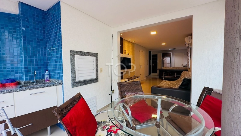 APARTAMENTO QUADRA MAR ITAPEMA MEIA PRAIA: 1ª foto da galeria de imagens do imóvel