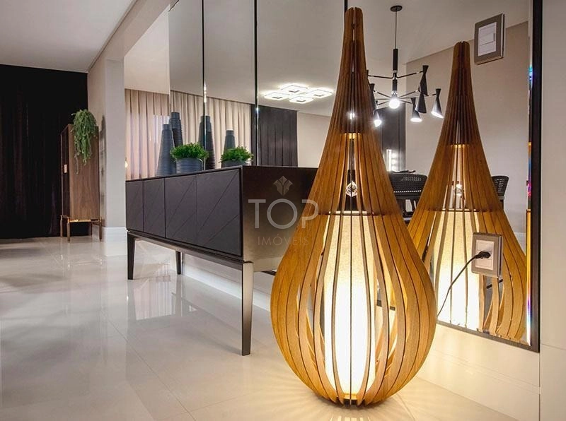 Apartamento quadra mar mobiliado em Meia Praia: 3ª foto da galeria de imagens do imóvel