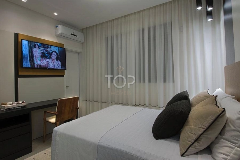 Apartamento quadra mar mobiliado em Meia Praia: 5ª foto da galeria de imagens do imóvel