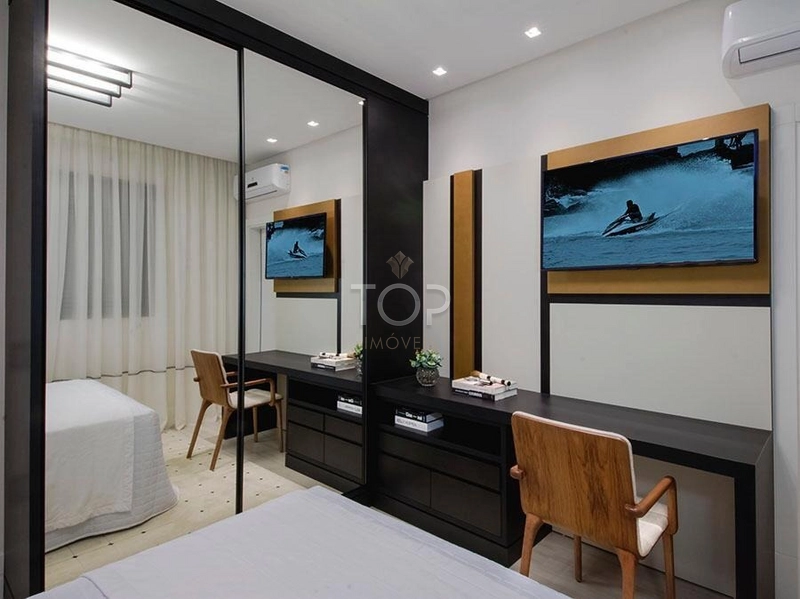 Apartamento quadra mar mobiliado em Meia Praia: 12ª foto da galeria de imagens do imóvel