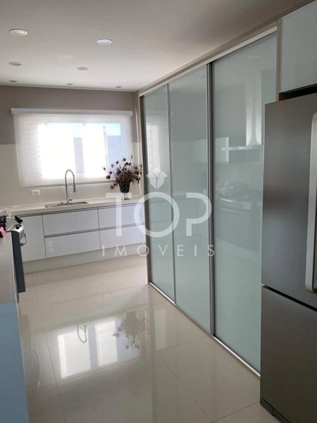 APARTAMENTO PRONTO MOBILIADO FRENTE AVENIDA MEIA PRAIA: 4ª foto da galeria de imagens do imóvel