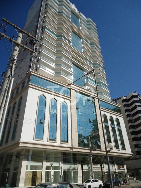 APARTAMENTO PRONTO MOBILIADO FRENTE AVENIDA MEIA PRAIA: 32ª foto da galeria de imagens do imóvel