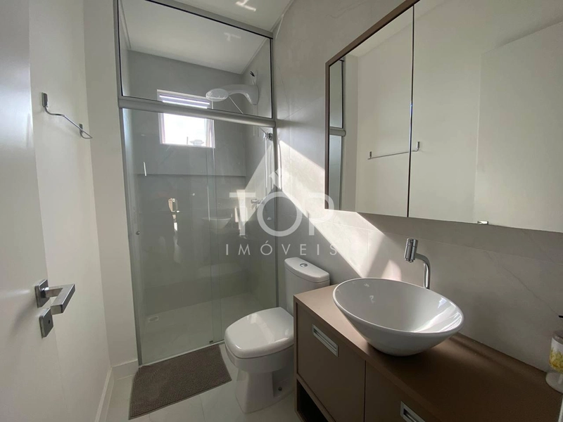 APARTAMENTO COM ÓTIMA LOCALIZAÇÃO EM MEIA PRAIA.: 7ª foto da galeria de imagens do imóvel