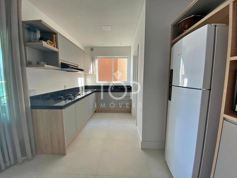 APARTAMENTO COM ÓTIMA LOCALIZAÇÃO EM MEIA PRAIA.: 21ª foto da galeria de imagens do imóvel