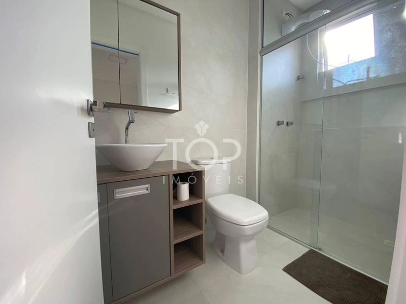 APARTAMENTO COM ÓTIMA LOCALIZAÇÃO EM MEIA PRAIA.: 10ª foto da galeria de imagens do imóvel