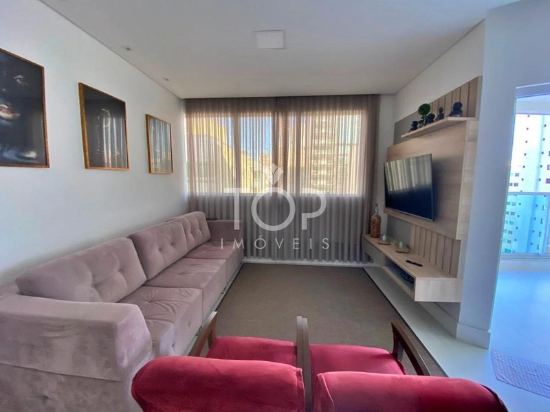 APARTAMENTO COM ÓTIMA LOCALIZAÇÃO EM MEIA PRAIA.: 2ª foto da galeria de imagens do imóvel