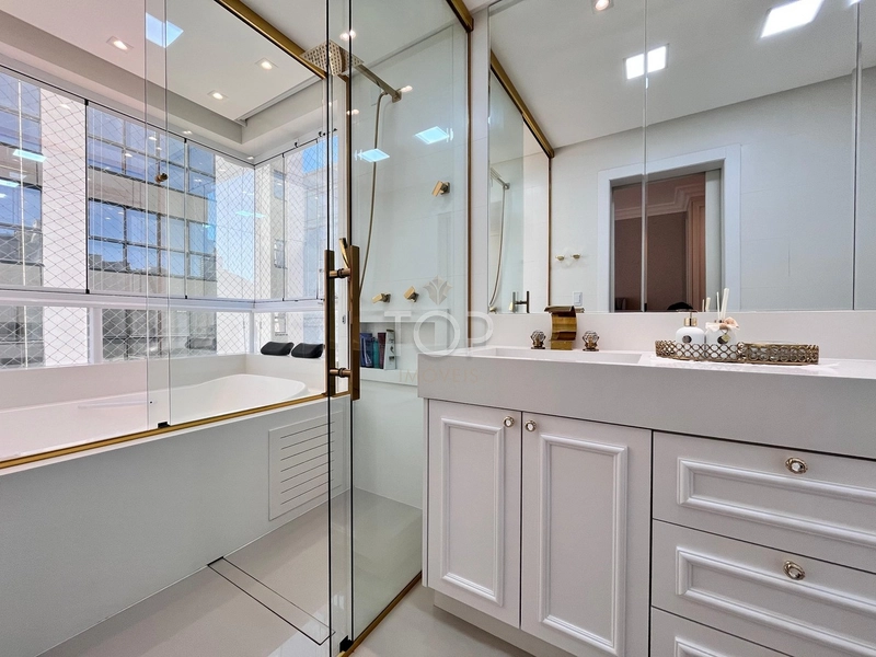 APARTAMENTO DUPLEX QUADRA MAR ITAPEMA MEIA PRAIA: 8ª foto da galeria de imagens do imóvel