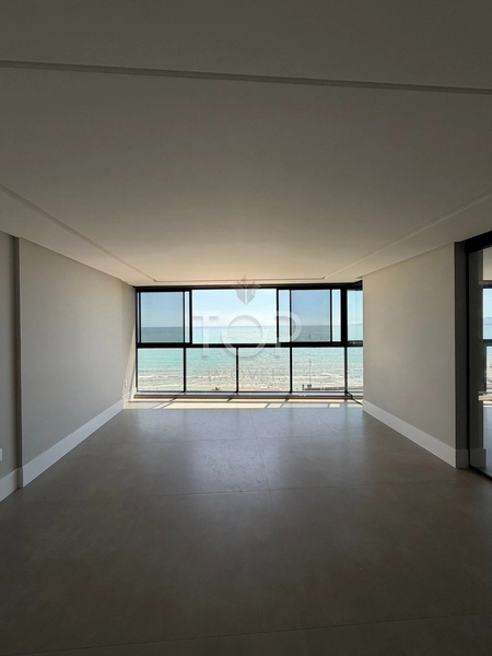 VISTA MAR EM MEIA PRAIA: 7ª foto da galeria de imagens do imóvel