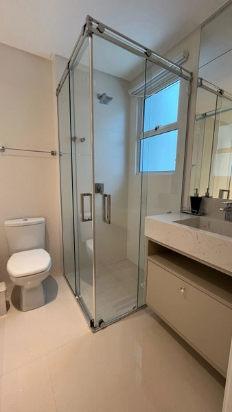 APARTAMENTO MOBILIADO EM MEIA PRAIA: 2ª foto da galeria de imagens do imóvel