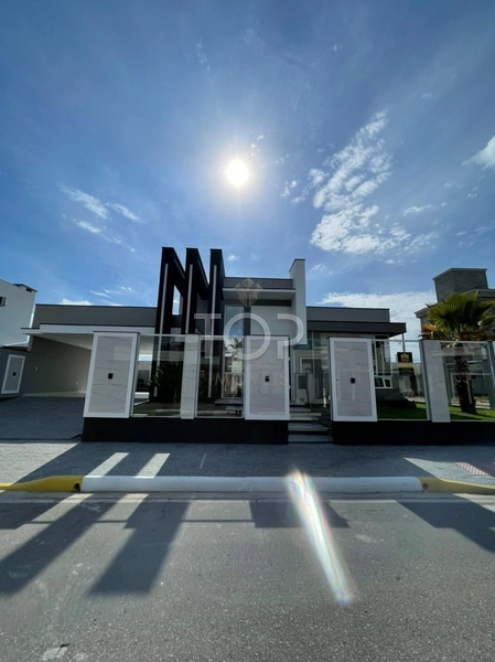 Casa Alto Padrão em Tijucas: 5ª foto da galeria de imagens do imóvel