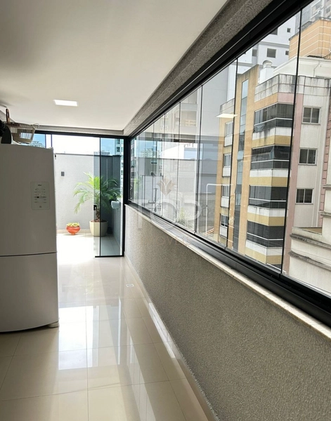 3 SUÍTES, COM AMPLO TERRAÇO NA MEIA PRAIA: 4ª foto da galeria de imagens do imóvel
