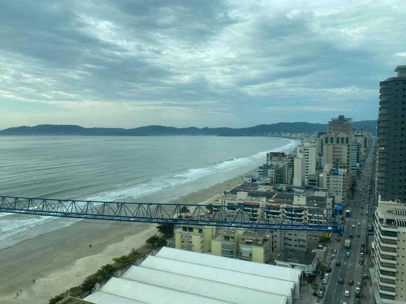 FINAMENTE MOBILIADO EM MEIA PRAIA: 42ª foto da galeria de imagens do imóvel