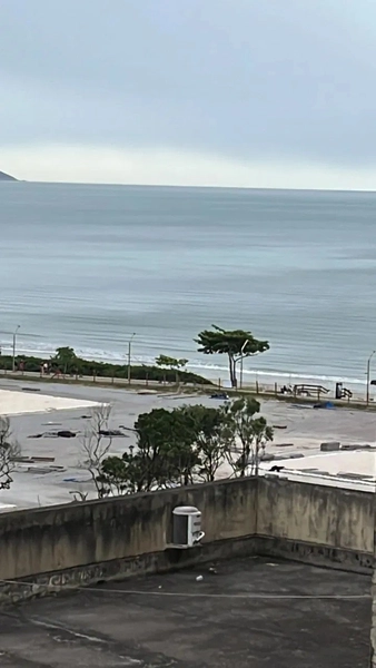 SHOWROOM EM MEIA PRAIA: 32ª foto da galeria de imagens do imóvel