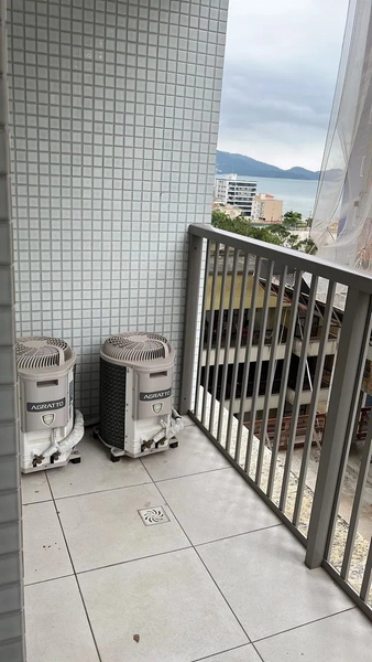SHOWROOM EM MEIA PRAIA: 31ª foto da galeria de imagens do imóvel