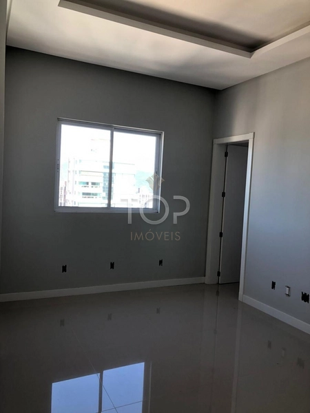 COBERTURA DUPLEX EM MEIA PRAIA: 9ª foto da galeria de imagens do imóvel